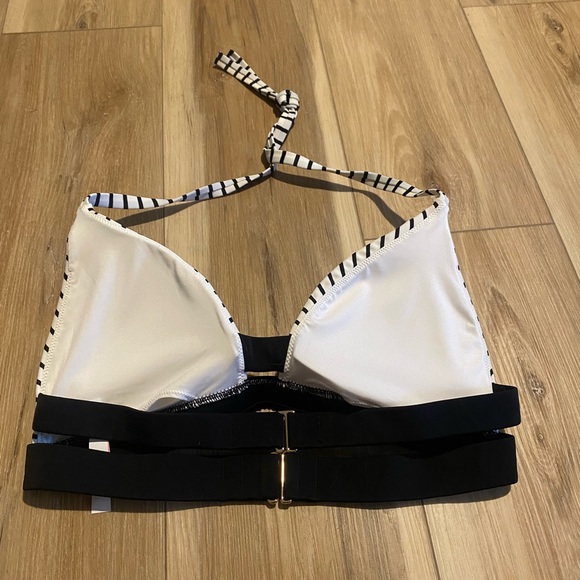 Victoria’s Secret Bikini Top - Picture 3 of 3